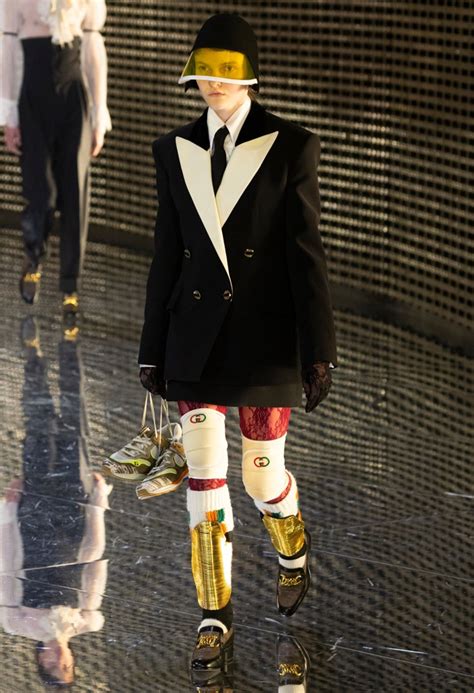 gucci colkezione accessori inverno 2019|Gucci Fall / Winter 2019 Runway .